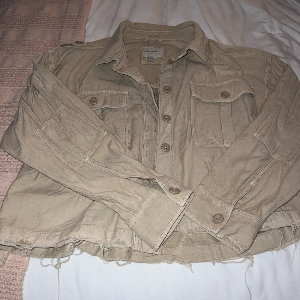 Cropped AE Jacket - Picture 3 of 4